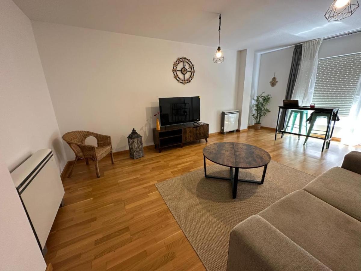 Sunrise Terrace Apartment Sarria Bagian luar foto